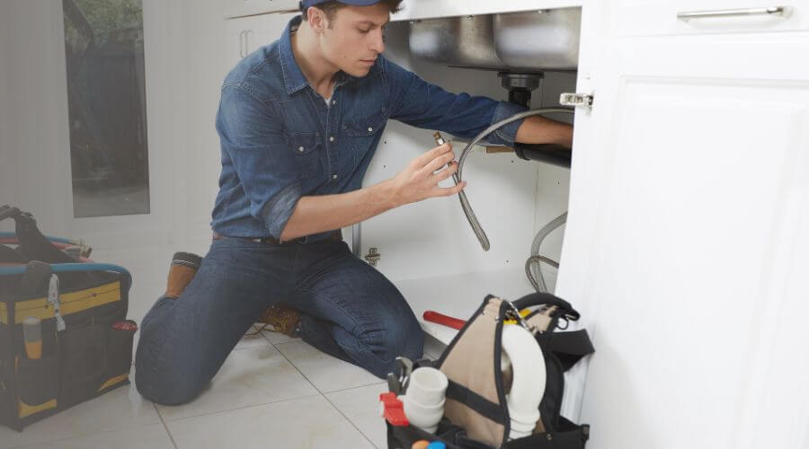 Emergency Leak Repair in Rosenberg, TX